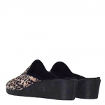 Γυναικεία χειμερινή παντόφλα FAME by  zak shoes 2406 leopar